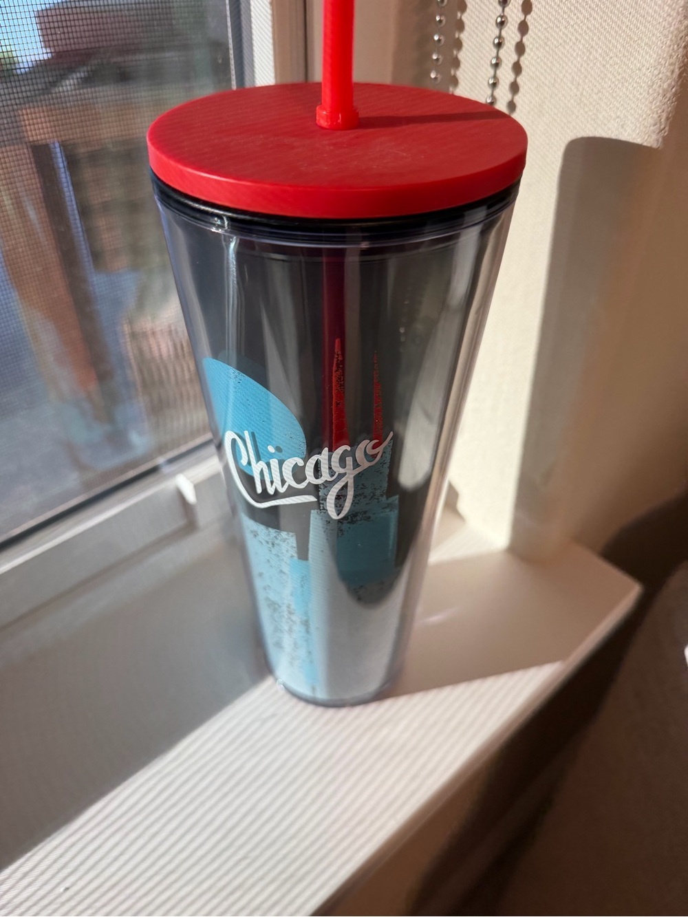 Chicago Insulated Tumbler with Red Lid & Straw NWT
